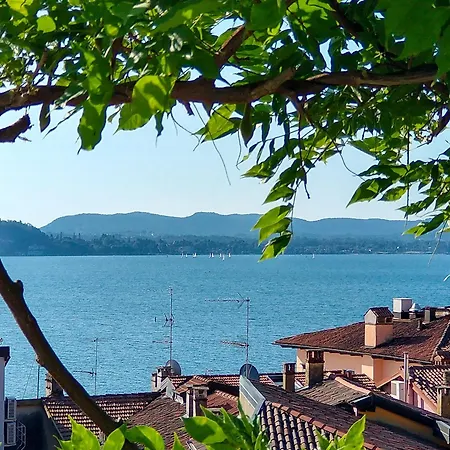 Al 19 - Among Alleys And View Hébergement de vacances *